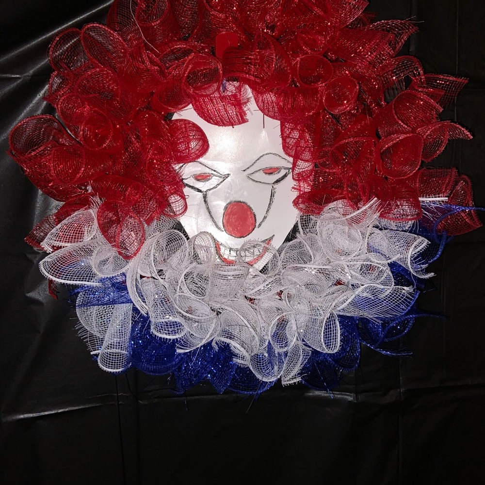 Pennywise wreath
